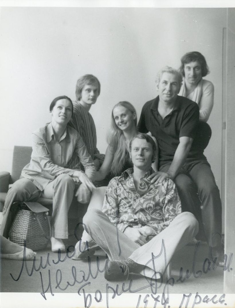 Setkání v Praze v roce 1974 - Nelly Danko, Jaroslav Slavický, Kateřina Slavická, Vladimír Kloubek, Boris Bregvadze, Pavel Ždichynec. Foto: soukromý archiv.